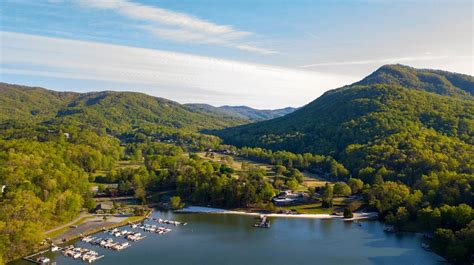 Rumbling bald on lake lure - Legends on the Lake offers a family friendly atmosphere where guests can enjoy handmade pizzas, fresh-ground burgers, and elevated versions of your favorite bar classics.; The Gardens boasts a custom-made menu for a casual/elegant dining experience. With a stunning deck overlooking Bald Mountain Golf Course, The Gardens features a modern …